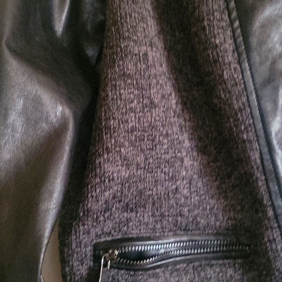 Jacket - Picture 3 of 4